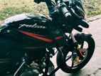 Bajaj Pulsar 150 . 2013