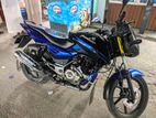 Bajaj Pulsar 150 . 2015