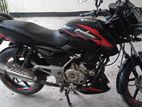 Bajaj Pulsar 150 . 2016