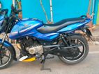 Bajaj Pulsar 150 . 2015