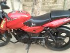 Bajaj Pulsar 150 . 2015