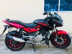 Bajaj Pulsar 150 . 2015