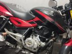 Bajaj Pulsar 150 . 2016