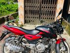 Bajaj Pulsar 150 . 2016