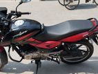 Bajaj Pulsar 150 . 2016