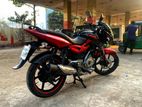 Bajaj Pulsar 150 . 2016