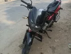 Bajaj Pulsar 150 . 2016