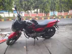 Bajaj Pulsar 150 . 2016