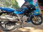 Bajaj Pulsar 150 . 2016