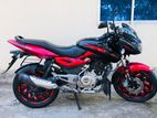 Bajaj Pulsar 150 . 2016