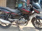 Bajaj Pulsar 150 . 2017