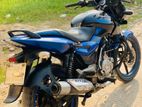 Bajaj Pulsar 150 . 2017