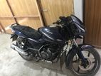 Bajaj Pulsar 150 . 2017