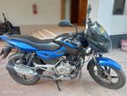 Bajaj Pulsar 150 . 2017