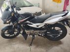 Bajaj Pulsar 150 . 2017