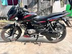Bajaj Pulsar 150 . 2017