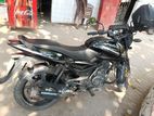 Bajaj Pulsar 150 . 2017