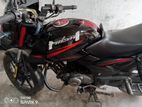 Bajaj Pulsar 150 . 2018