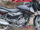 Bajaj Pulsar 150 . 2018