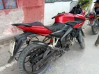 Bajaj Pulsar 150 . 2016