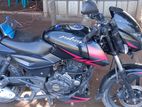 Bajaj Pulsar 150 . 2022