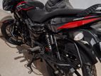 Bajaj Pulsar 150 . 2013