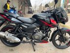 Bajaj Pulsar 150 . 2022