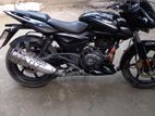 Bajaj Pulsar 150 . 2022