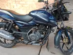 Bajaj Pulsar 150 . 2017