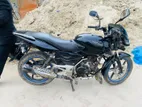 Bajaj Pulsar 150 . 2016