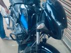 Bajaj Pulsar 150 . 2020