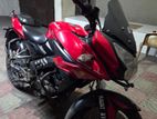 Bajaj Pulsar 150 . 2016