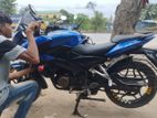Bajaj Pulsar 150 . 2017