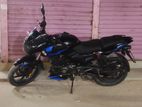 Bajaj Pulsar 150 Motorbik 2021