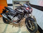 Bajaj Pulsar 150 . 2016