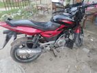 Bajaj Pulsar 150 . 2016