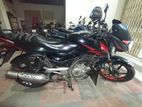 Bajaj Pulsar 150 . 2014