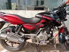 Bajaj Pulsar 150 . 2017