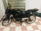 Bajaj Pulsar 150 . 2010