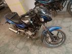 Bajaj Pulsar 150 . 2014