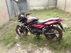 Bajaj Pulsar 150 . 2014