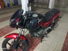 Bajaj Pulsar 150 . 2016