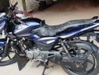 Bajaj Pulsar 150 . 2017