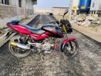 Bajaj Pulsar 150 . 2017