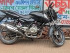 Bajaj Pulsar 150 . 2015