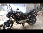 Bajaj Pulsar 150 . 2017