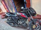 Bajaj Pulsar 150 . 2022