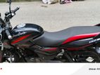 Bajaj Pulsar 150 . 2018