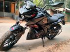 Bajaj Pulsar 250 . 2024