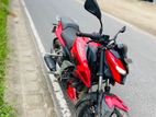 Bajaj Pulsar 250 . 2024